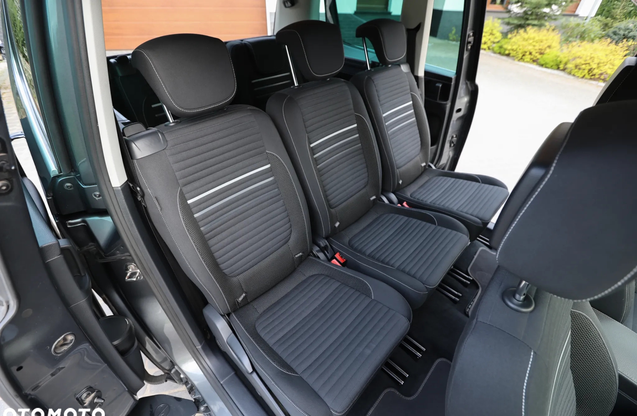 Volkswagen Sharan cena 57500 przebieg: 262418, rok produkcji 2014 z Jaworzno małe 781